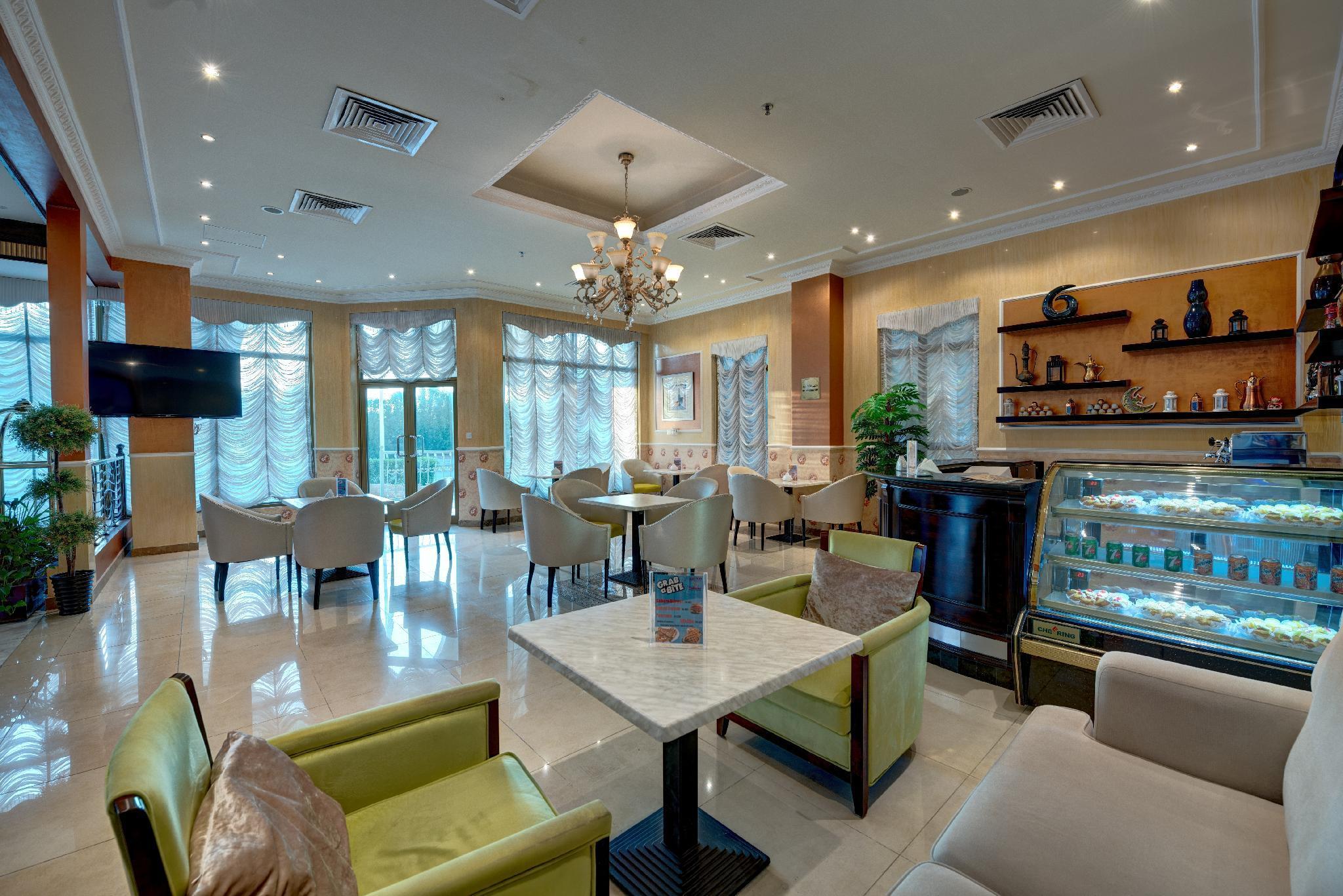 Sahara Beach Resort & Spa Sharjah Exterior photo The lobby lounge at the hotel