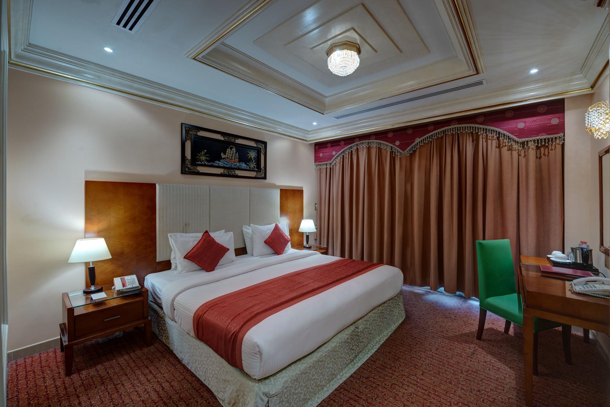 Sahara Beach Resort & Spa Sharjah Exterior photo A bedroom at the hotel