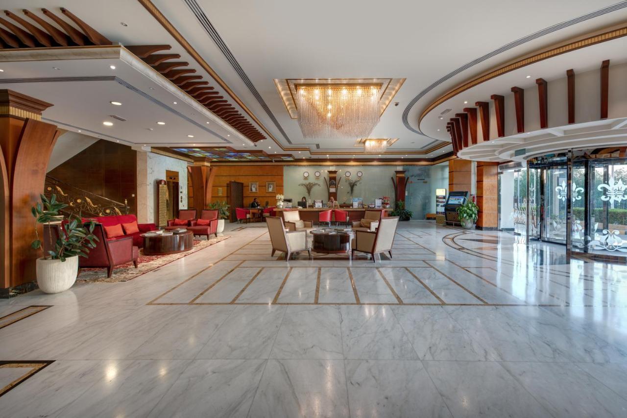 Sahara Beach Resort & Spa Sharjah Exterior photo Lobby