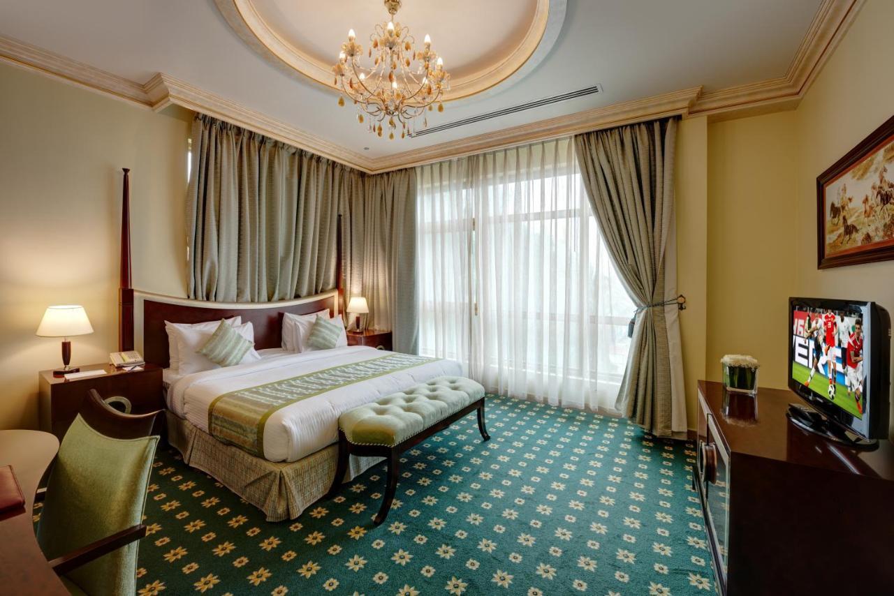 Sahara Beach Resort & Spa Sharjah Exterior photo A bedroom at the hotel